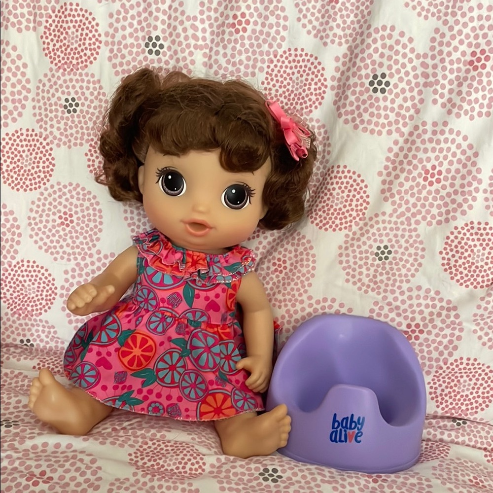 Baby Doll Potty Dance girl with Pink Dress and Accessories